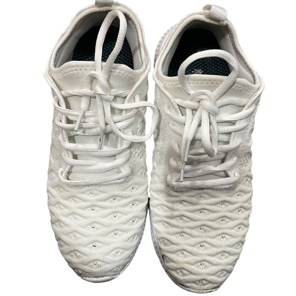 Joomra 3D White Comfortable Lightweight Gym Sneakers Women’s Size 39